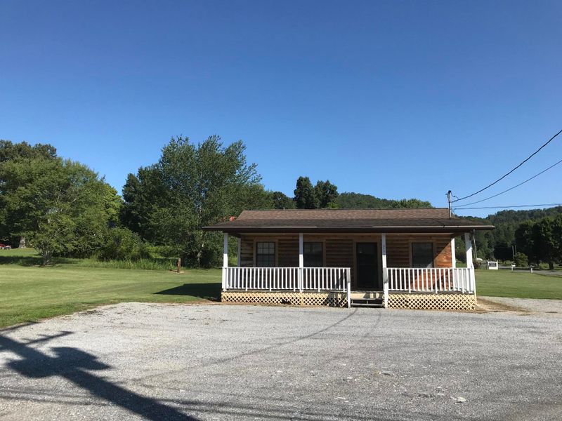 3770 Wears Valley Rd, Sevierville, TN 37876