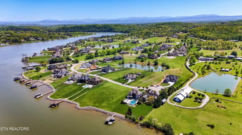 3774 Edgewater Way, Louisville, TN 37777