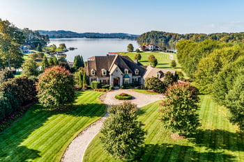 3775 Jackson Bend Dr, Louisville, TN 37777