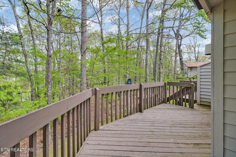 378 Lake Catherine Ct, Crossville, TN 38558