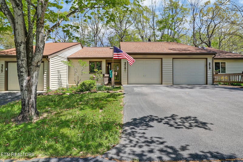 378 Lake Catherine Ct, Crossville, TN 38558