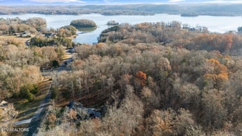 378 Walking Horse Tr, Rockwood, TN 37854