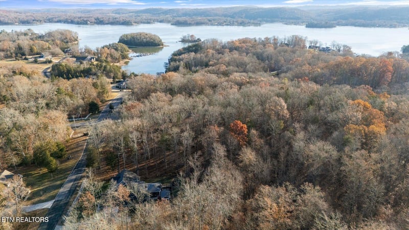 378 Walking Horse Tr, Rockwood, TN 37854