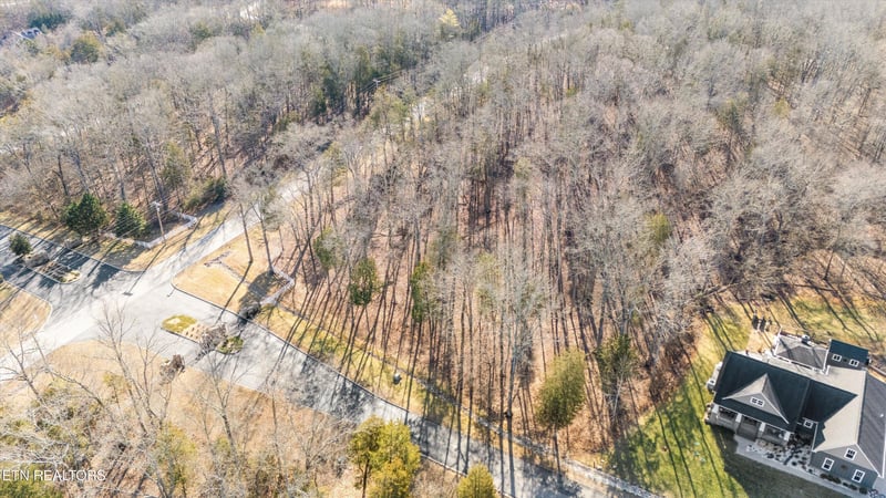 378 Walking Horse Tr, Rockwood, TN 37854