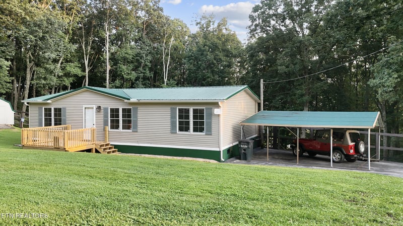 379 Clint Williams Rd, Rutledge, TN 37861