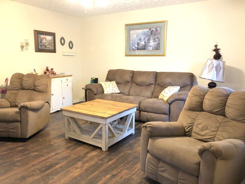 379 Flat Hollow Rd, Speedwell, TN 37870