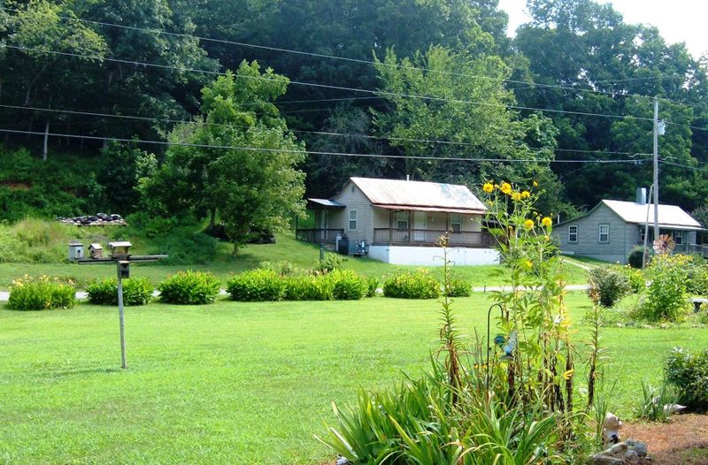 379 Mudd St, Helenwood, TN 37755