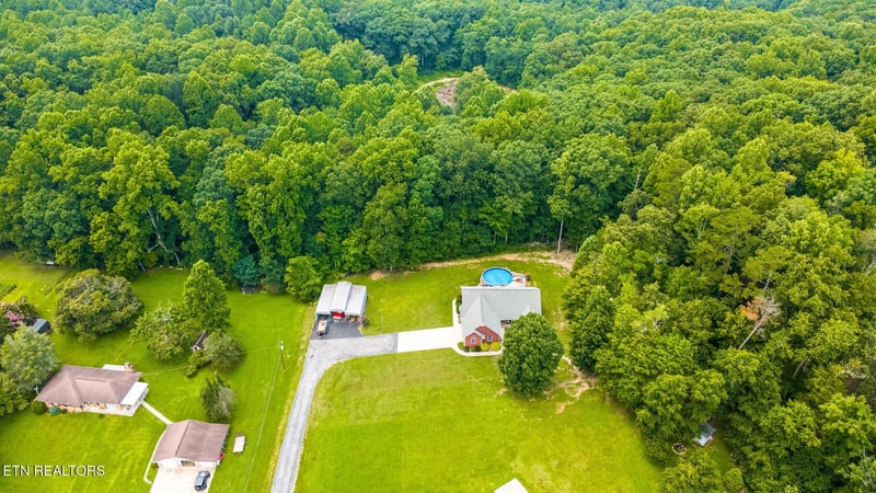 379 Red Hill Rd, Andersonville, TN 37705