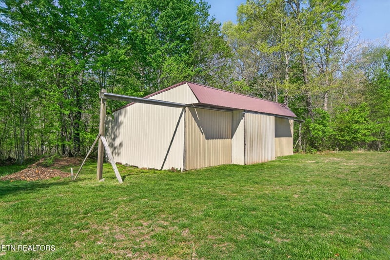 3790 Cumberland Lakes Dr, Monterey, TN 38574
