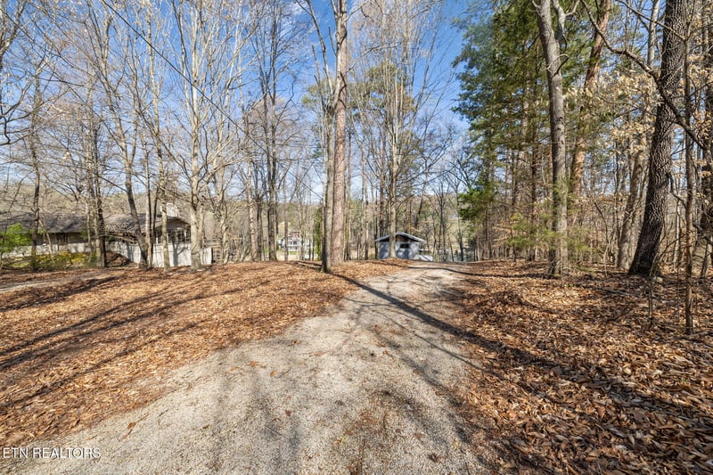 3798 Lakeland Dr, Lenoir City, TN 37772