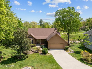 38 Heather Glen Dr, Crossville, TN 38558