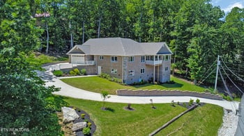 38 Markham Ter, Crossville, TN 38558