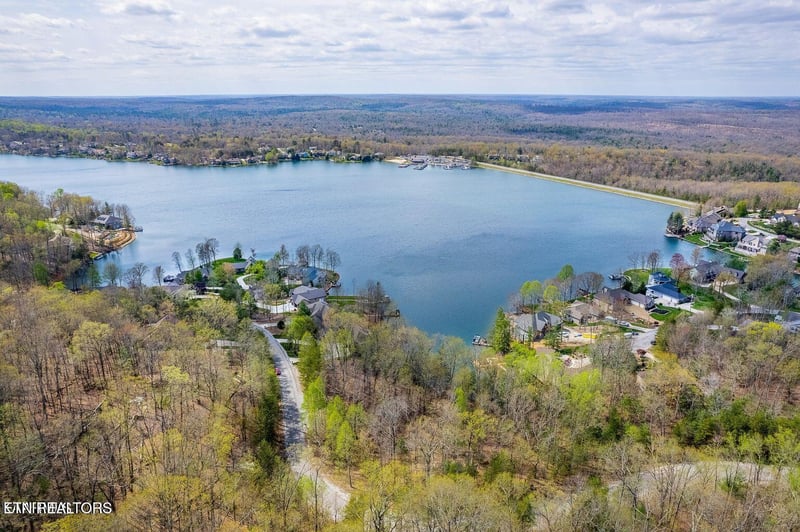 38 Milnor Ter, Crossville, TN 38558