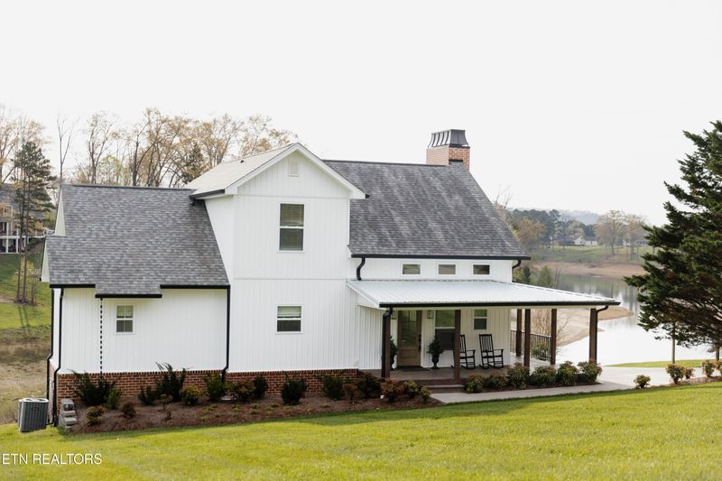 380 Cherokee Cv, Rutledge, TN 37861
