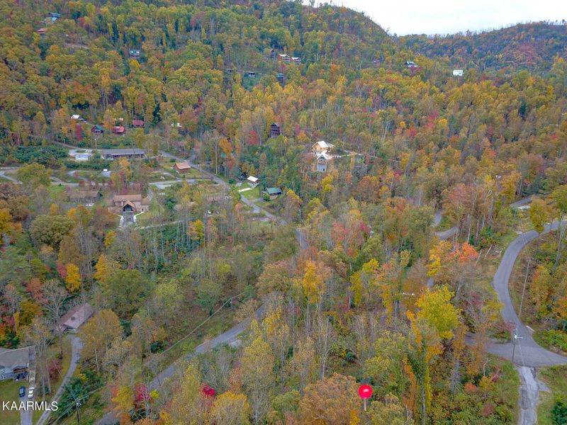 380 Loop Rd, Gatlinburg, TN 37738