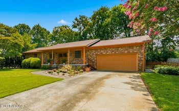 3800 Seeber Dr, Knoxville, TN 37918