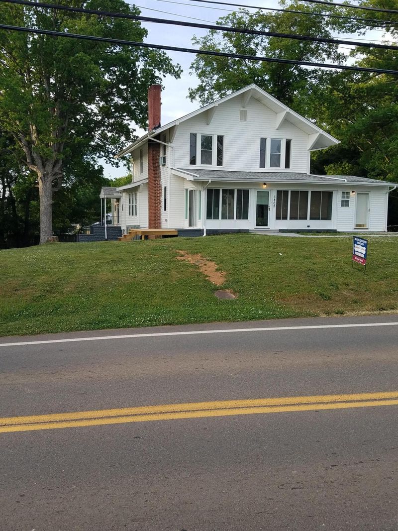 3802 Sevierville Pike, Knoxville, TN 37920