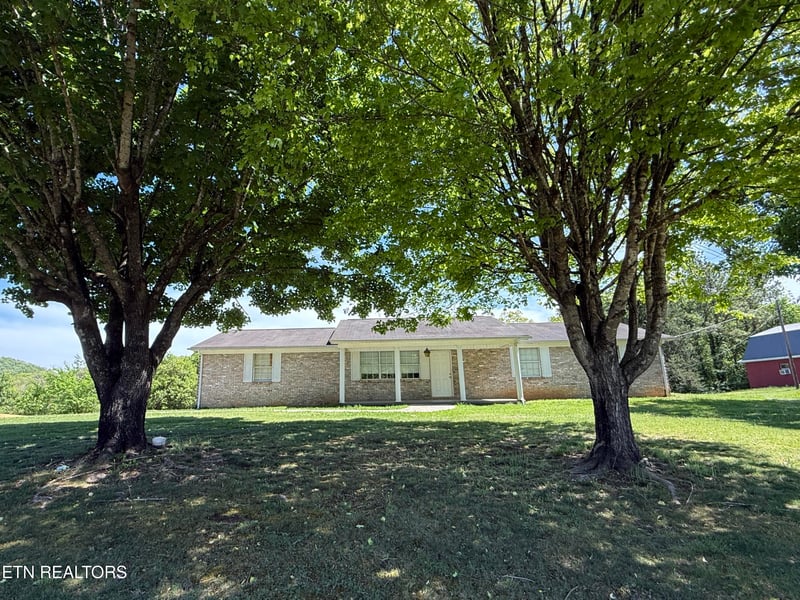 3805 Hickory Valley Rd, Maynardville, TN 37807