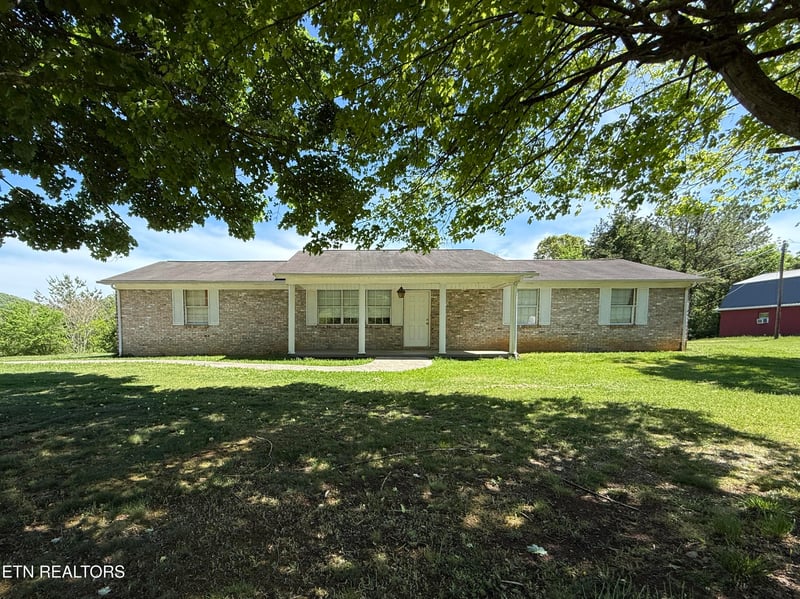 3805 Hickory Valley Rd, Maynardville, TN 37807