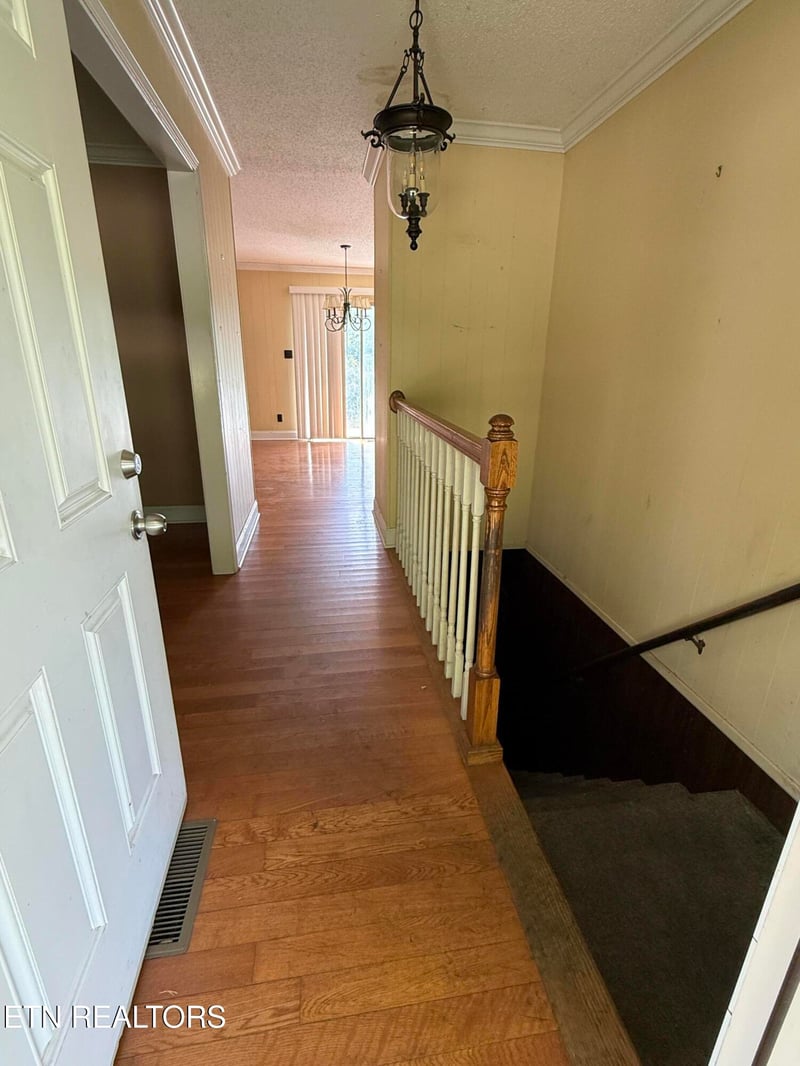 3805 Hickory Valley Rd, Maynardville, TN 37807