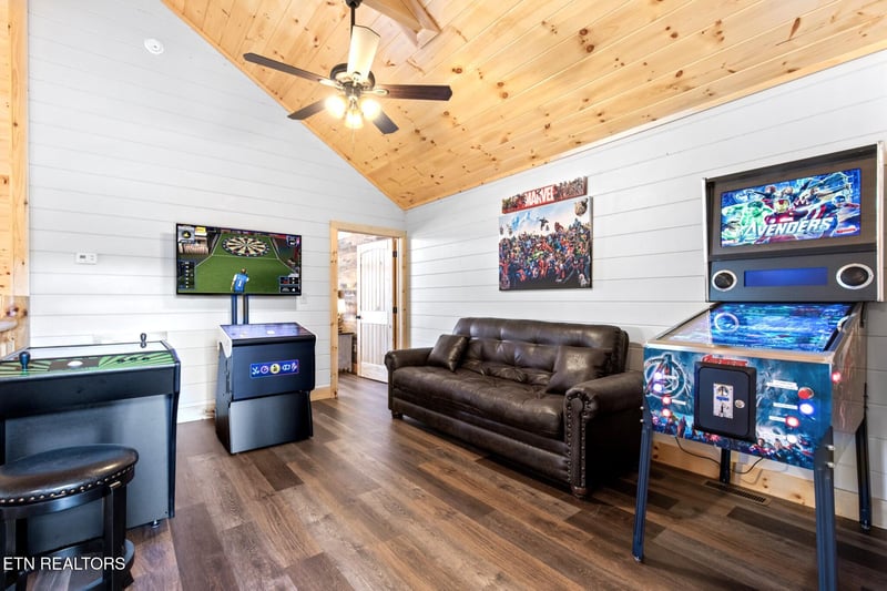 3805 Twilight Way, Pigeon Forge, TN 37863