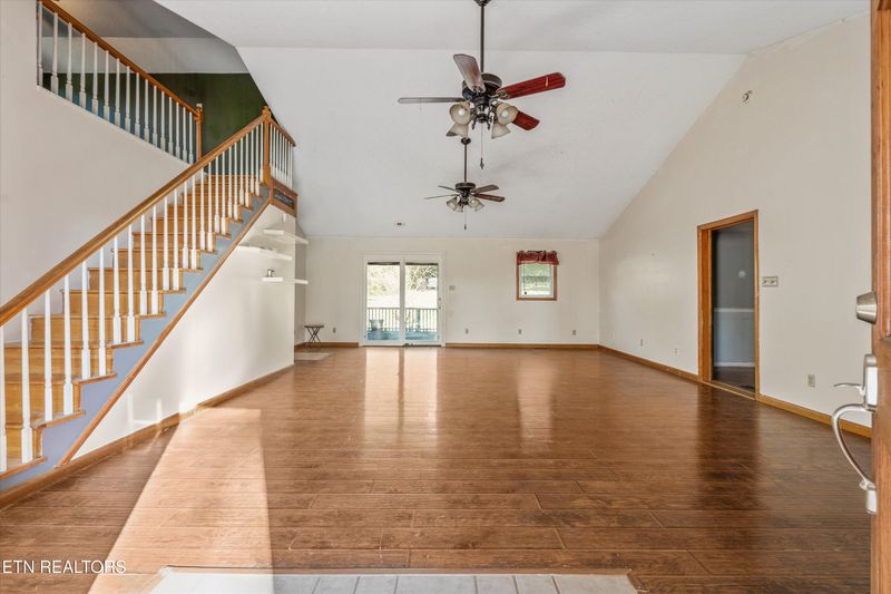 3805 Valley View Dr, Knoxville, TN 37917