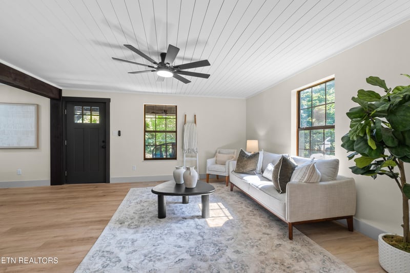 3809 Clover Hill Mill Rd, Maryville, TN 37801
