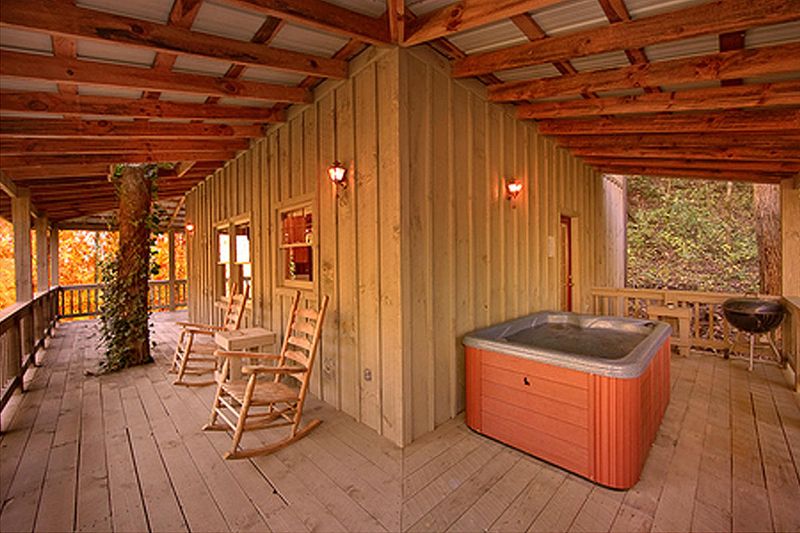 381 Caney Creek Rd Off Rd, Pigeon Forge, TN 37863