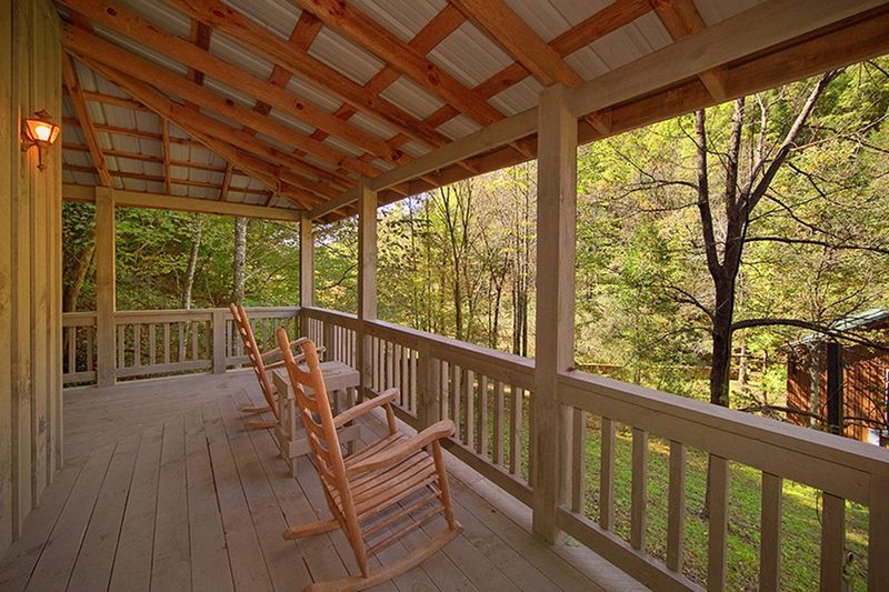 381 Caney Creek Rd Off Rd, Pigeon Forge, TN 37863
