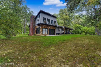 381 Fox Cemetery Rd, Sevierville, TN 37876