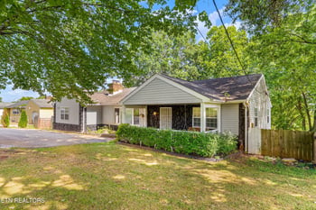 3810 Buffat Mill Rd, Knoxville, TN 37914
