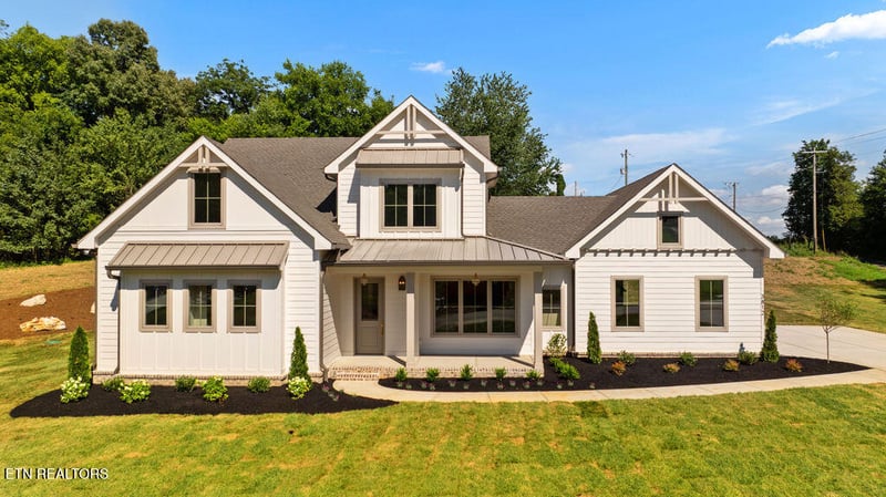 3812 Lakeside Estates Way, Louisville, TN 37777