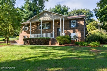 3814 Dovefield Ct, Louisville, TN 37777