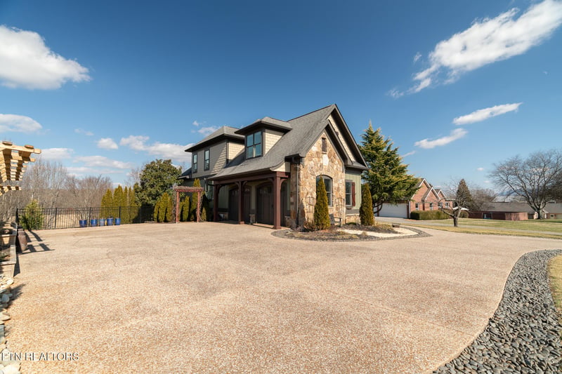 3816 Mary Frances Dr, Maryville, TN 37804