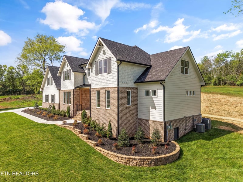 3817 Lakeside Estates Way, Louisville, TN 37777
