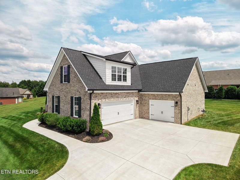 3818 Thornapple Dr, Knoxville, TN 37938
