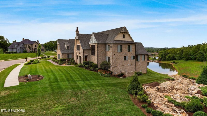 382 Barnsley Rd, Knoxville, TN 37934