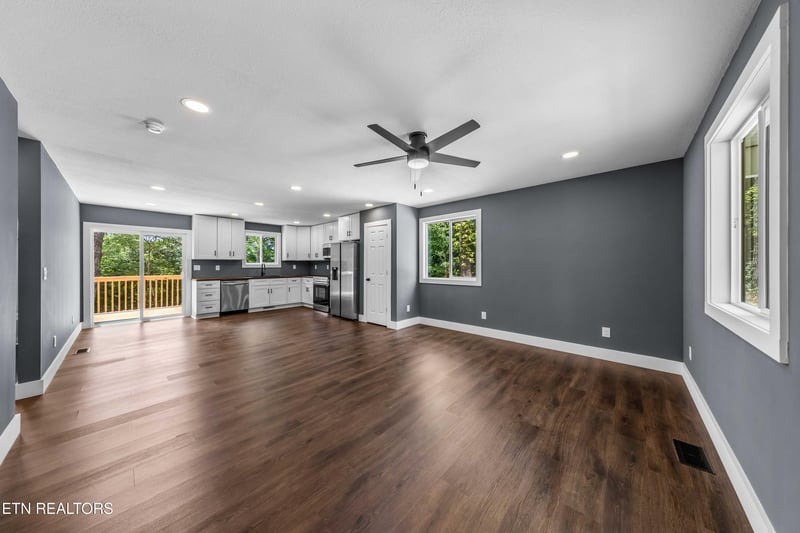 382 Davenport Rd, Lafollette, TN 37766