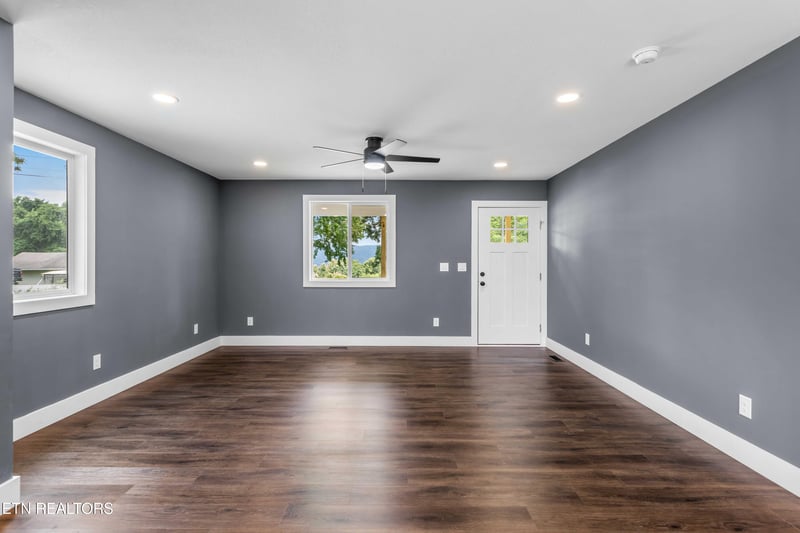 382 Davenport Rd, Lafollette, TN 37766