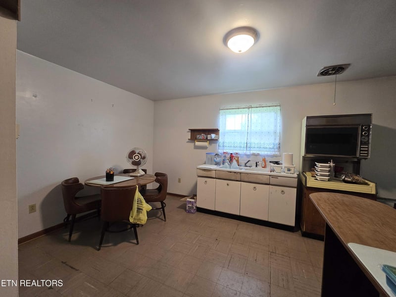 382 Meadow Branch Rd, Bean Station, TN 37708