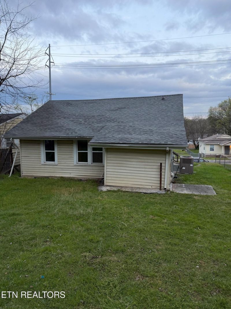 3820 Ivy Ave, Knoxville, TN 37914