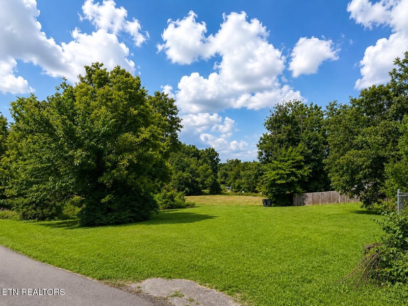 3821 Dance Ave, Knoxville, TN 37919