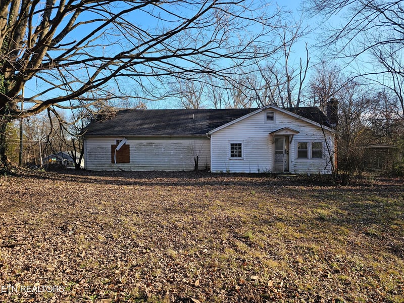 3821 Wayne Dr, Knoxville, TN 37914