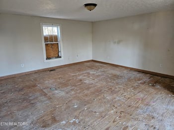3821 Wayne Dr, Knoxville, TN 37914