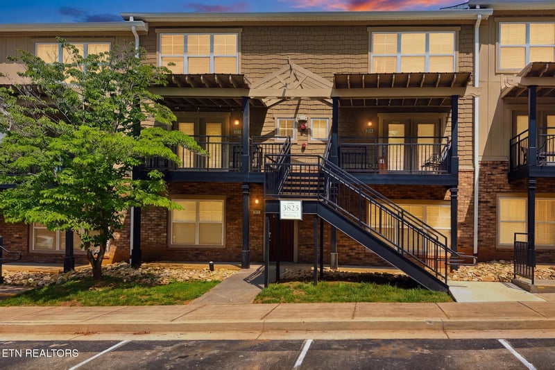 3825 Cherokee Woods Blg 1 Unit 203 Way, Knoxville, TN 37920