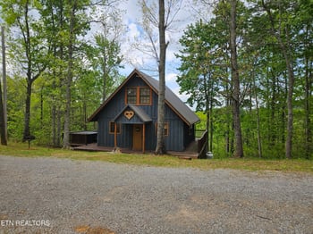 3827 Getta Way, Gatlinburg, TN 37738