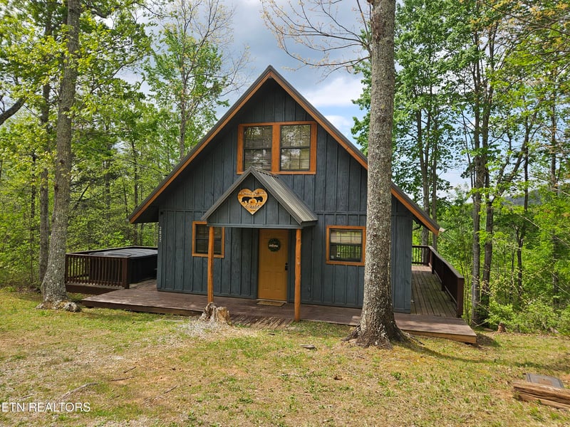 3827 Getta Way, Gatlinburg, TN 37738