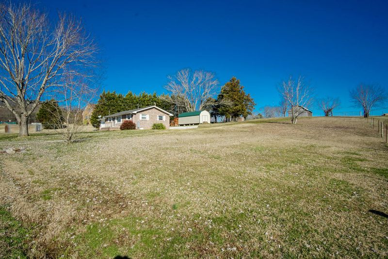 3828 Idumea Rd, Mascot, TN 37806