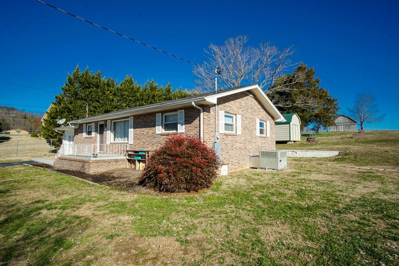 3828 Idumea Rd, Mascot, TN 37806