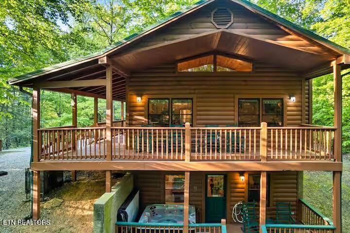 3828 Saddle Brook Way, Sevierville, TN 37862
